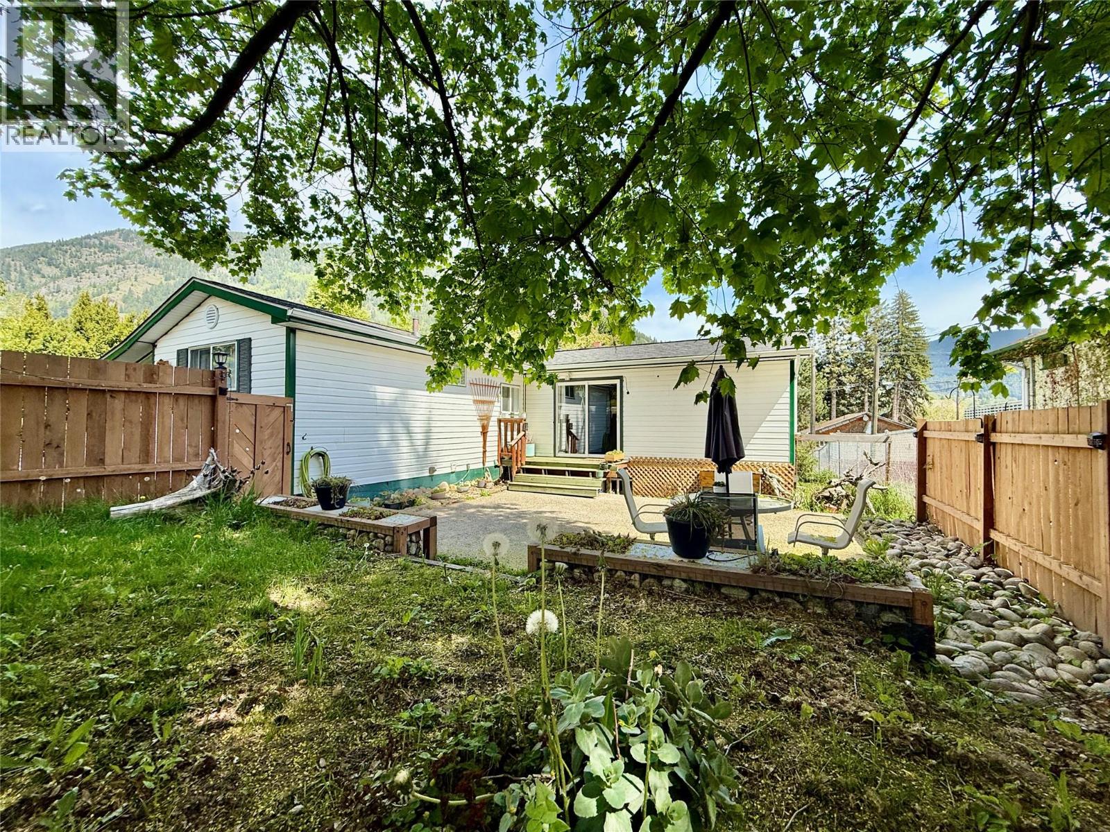 209 6th Avenue - 1