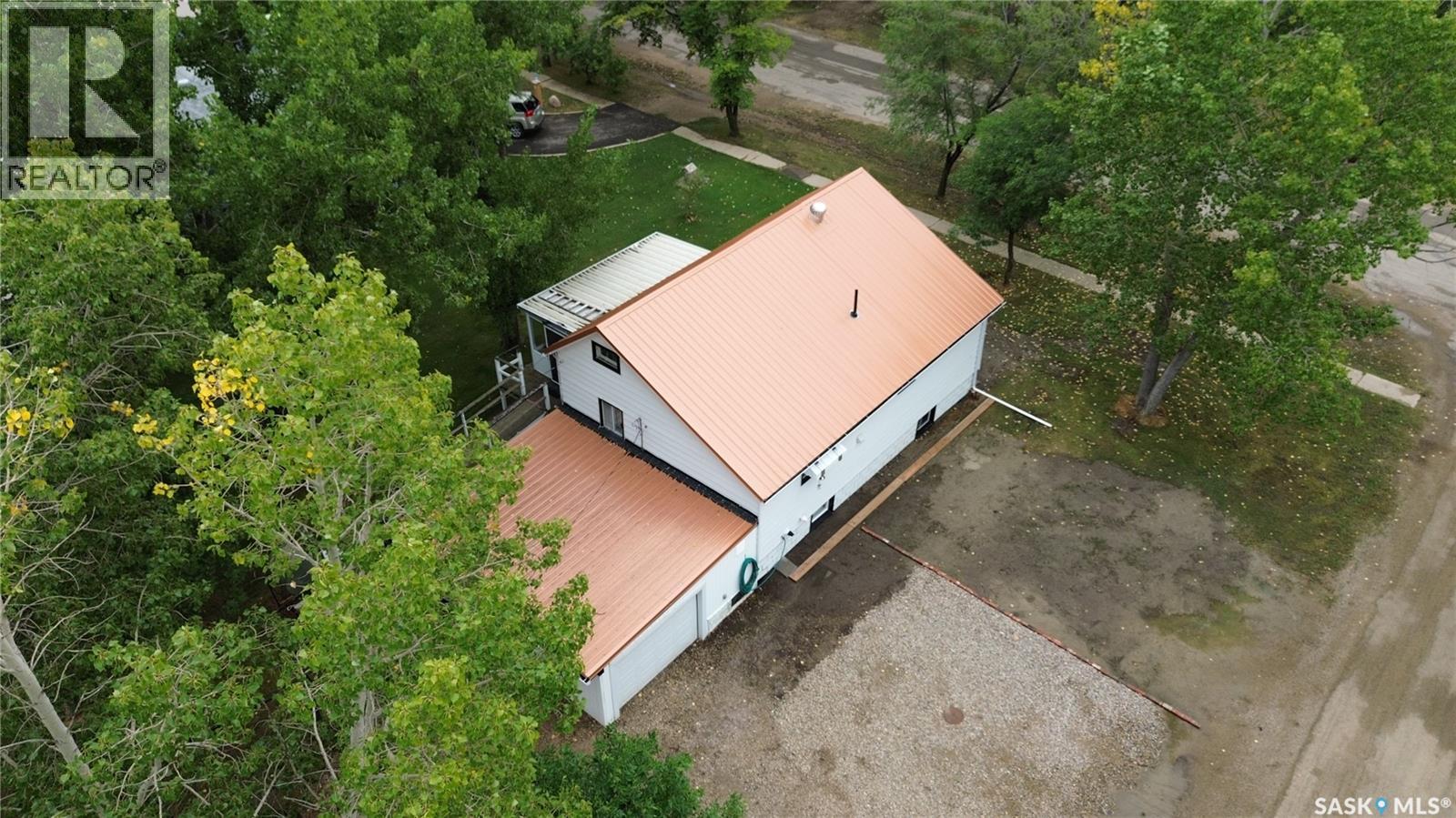 192 2nd AVENUE W - Image 40