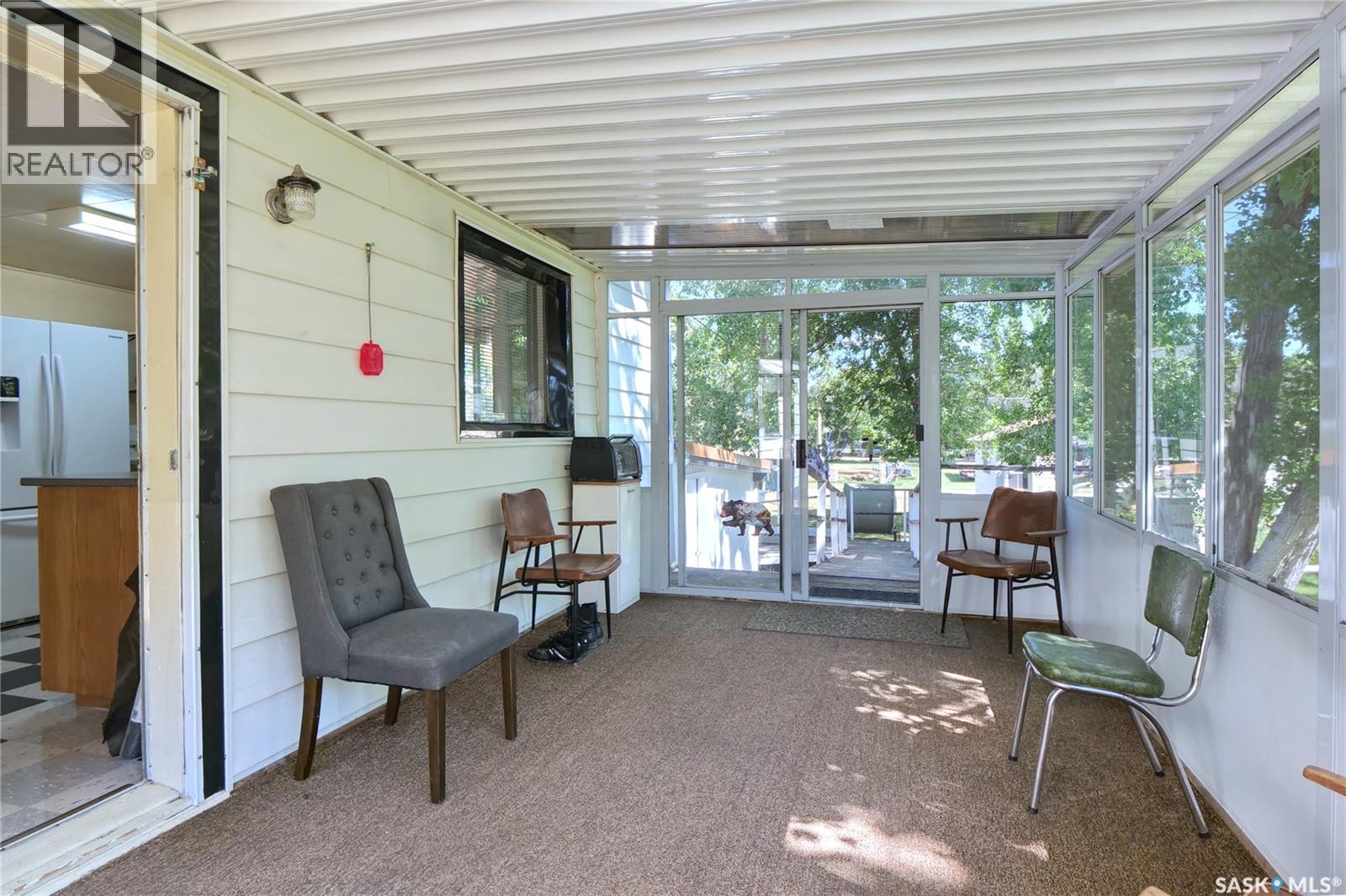192 2nd AVENUE W - Image 5