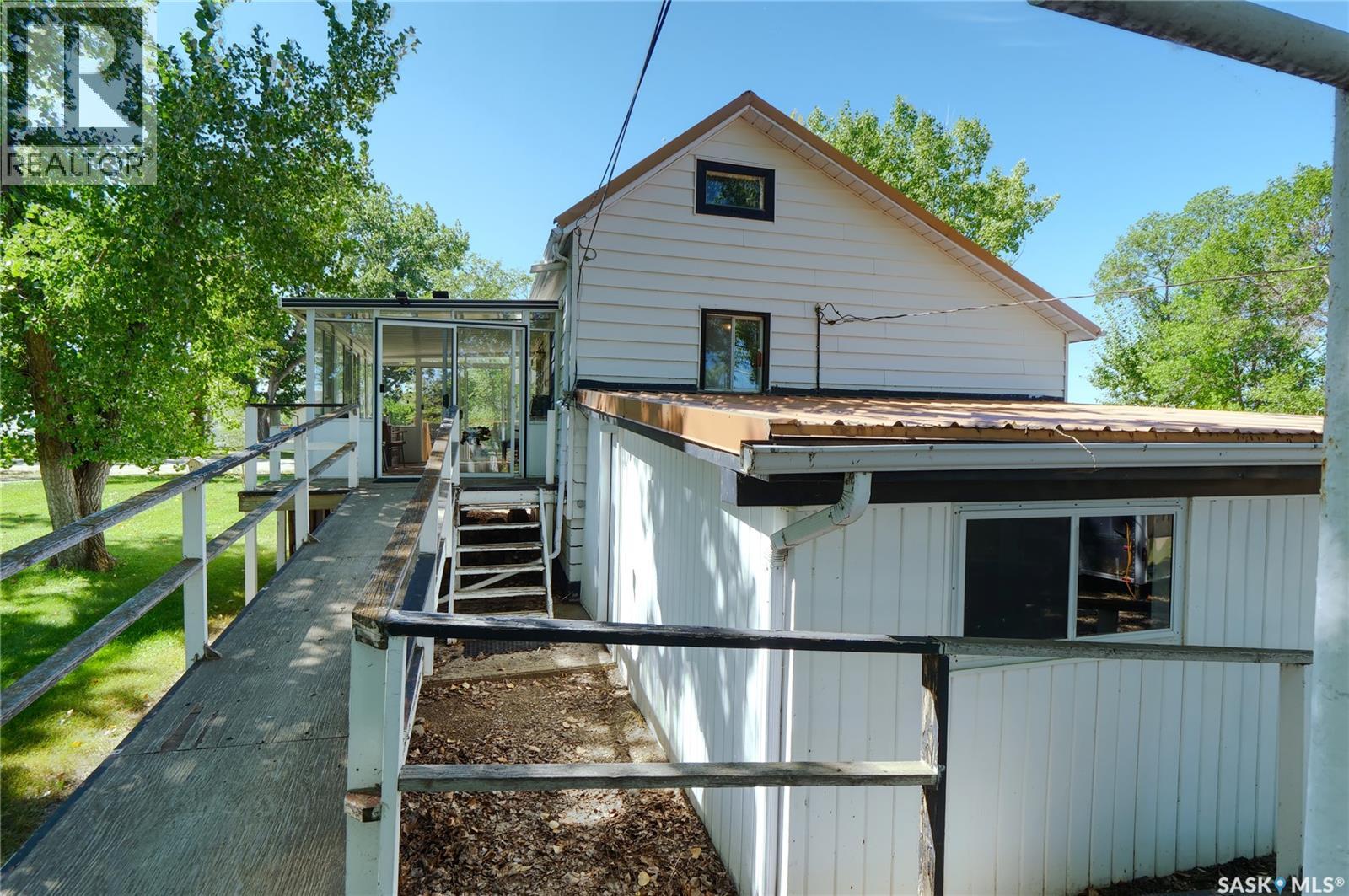 192 2nd AVENUE W - Image 33