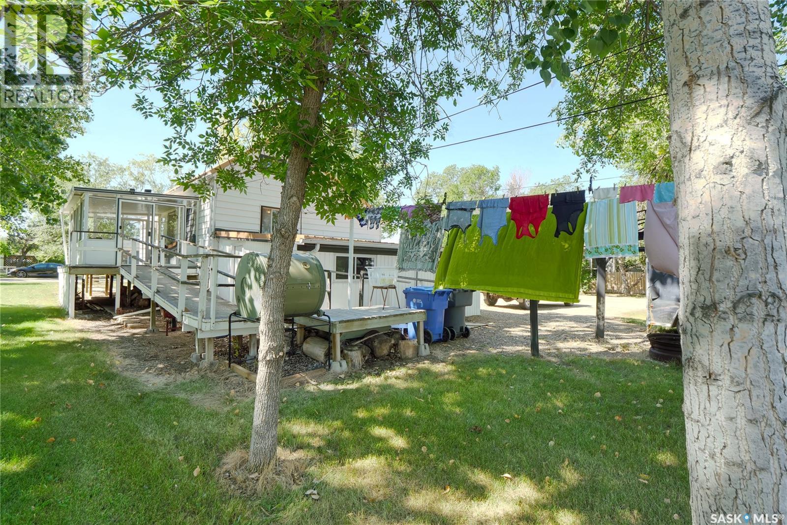 192 2nd AVENUE W - Image 35