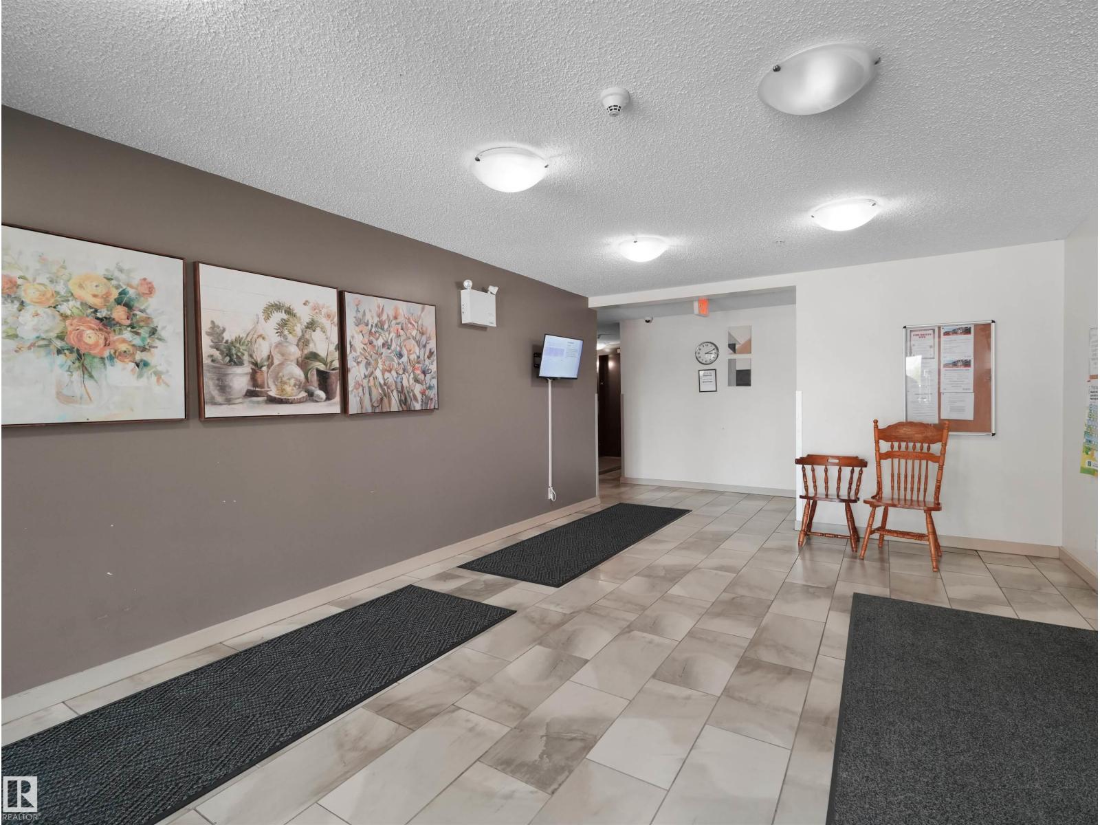 #205 5816 MULLEN PL NW - 26