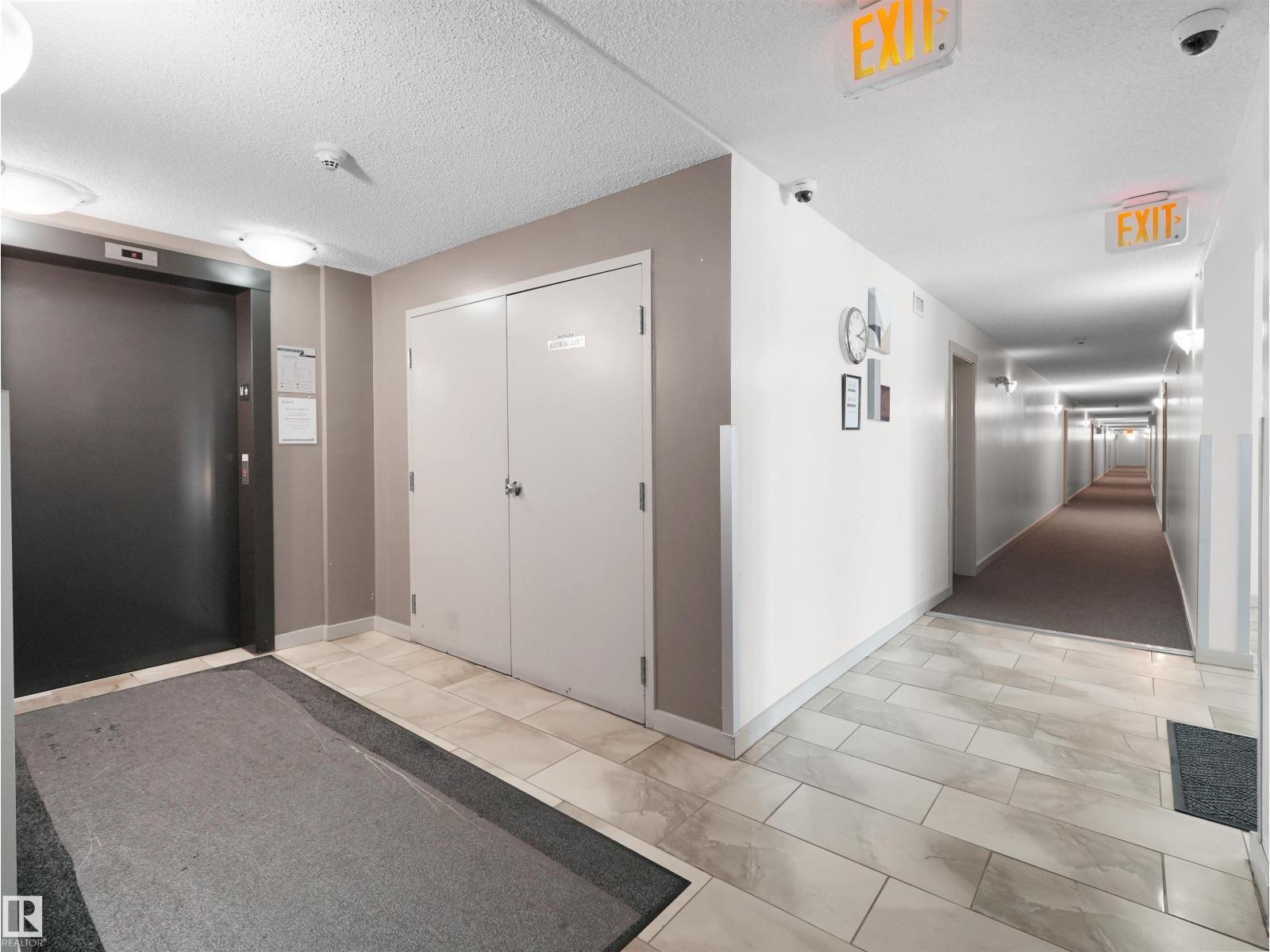 #205 5816 MULLEN PL NW - 27