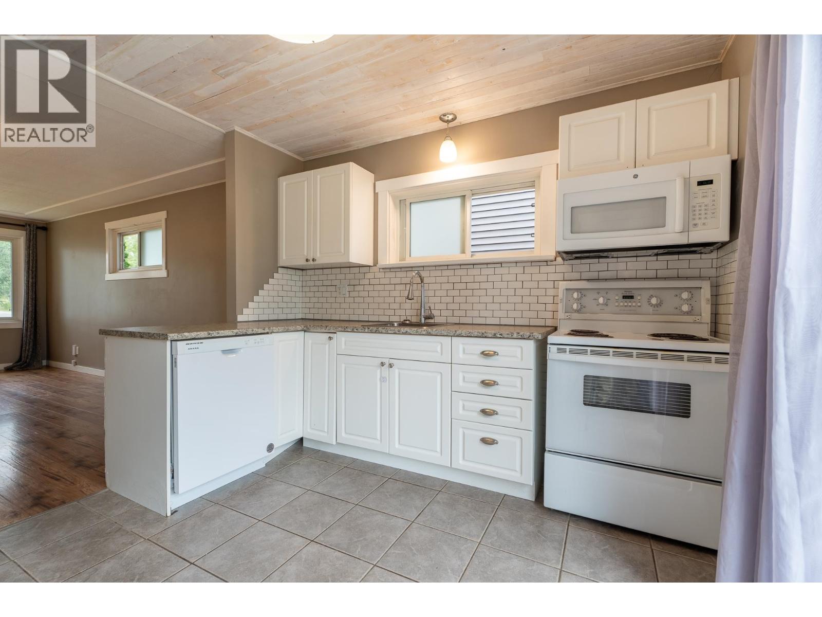 1414 FREEMAN STREET - 7