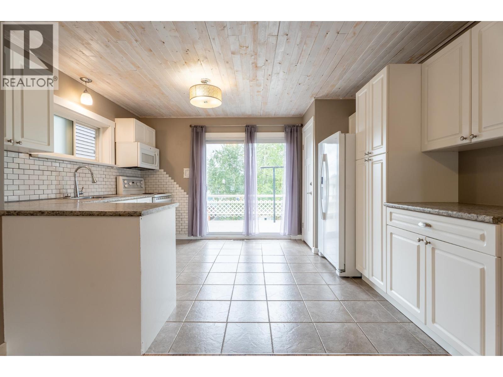 1414 FREEMAN STREET - 8
