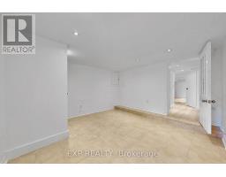 Bsmt - 858 Manning Avenue, Toronto, ON M6G2W8 Photo 19