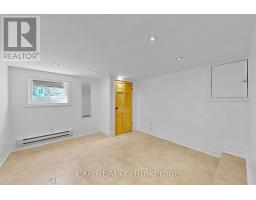 Bsmt - 858 Manning Avenue, Toronto, ON M6G2W8 Photo 18