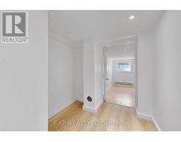 Bsmt - 858 Manning Avenue, Toronto, ON M6G2W8 Photo 16
