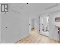 Bsmt - 858 Manning Avenue, Toronto, ON M6G2W8 Photo 13