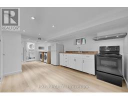 Bsmt - 858 Manning Avenue, Toronto, ON M6G2W8 Photo 7