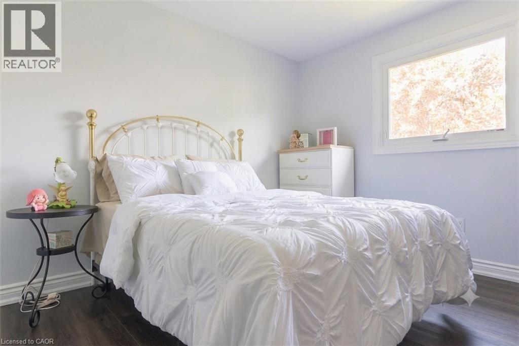 2390 SINCLAIR Circle - 18
