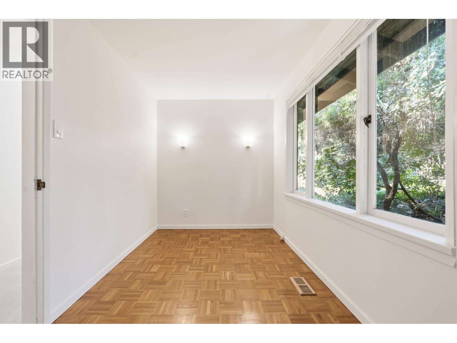 2493 HAYWOOD AVENUE, West Vancouver