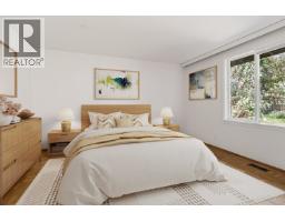 2493 Haywood Avenue, West Vancouver, BC V7V1Y2 Photo 17