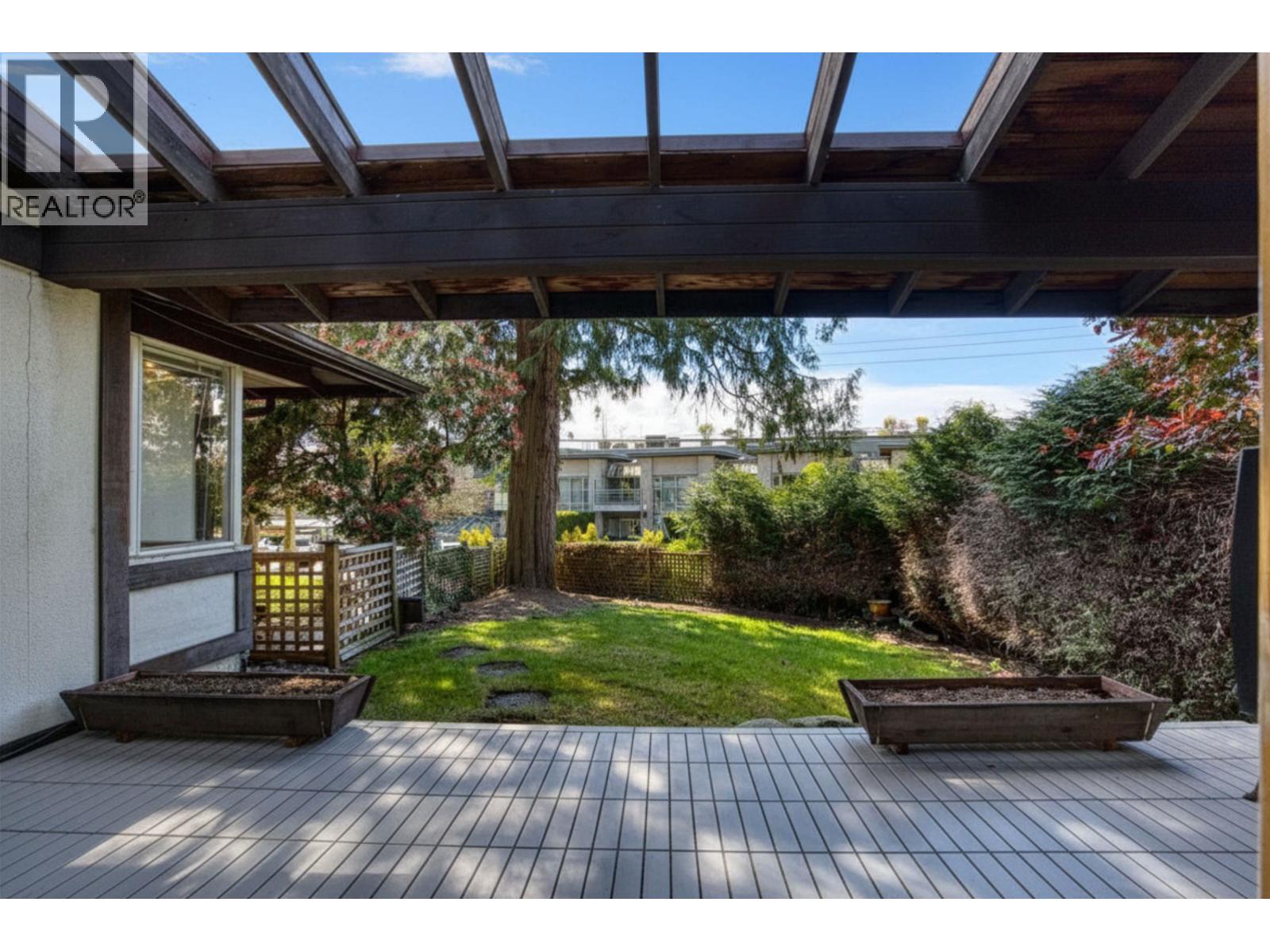 2493 HAYWOOD AVENUE, West Vancouver
