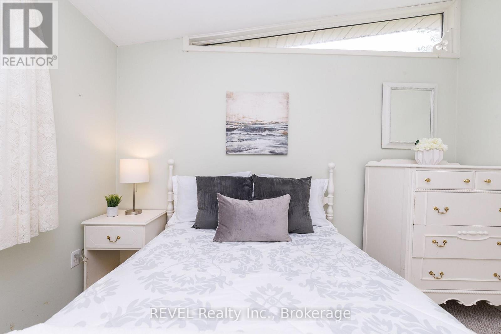55 DELATER STREET - Image 17