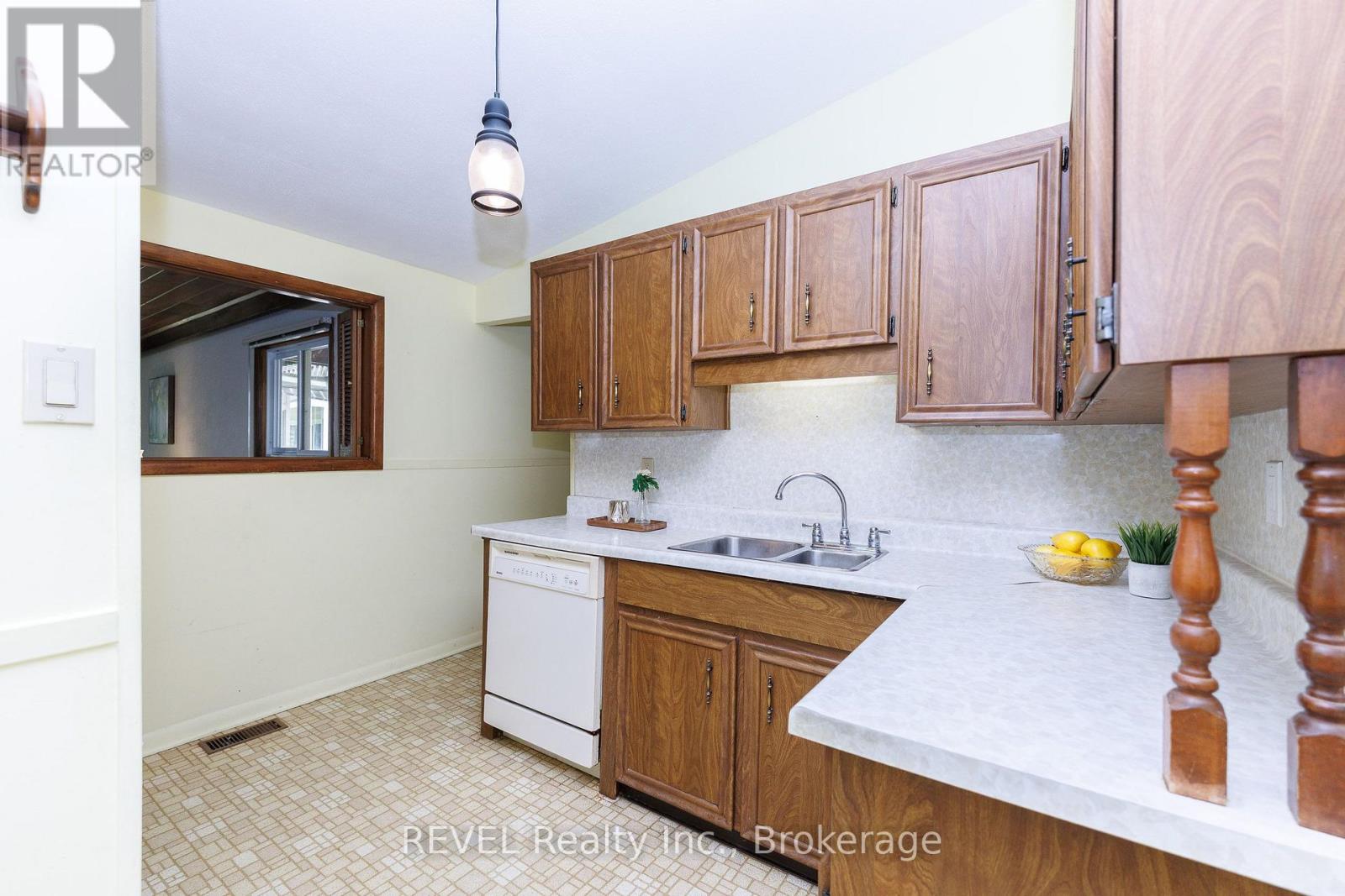 55 DELATER STREET - Image 22