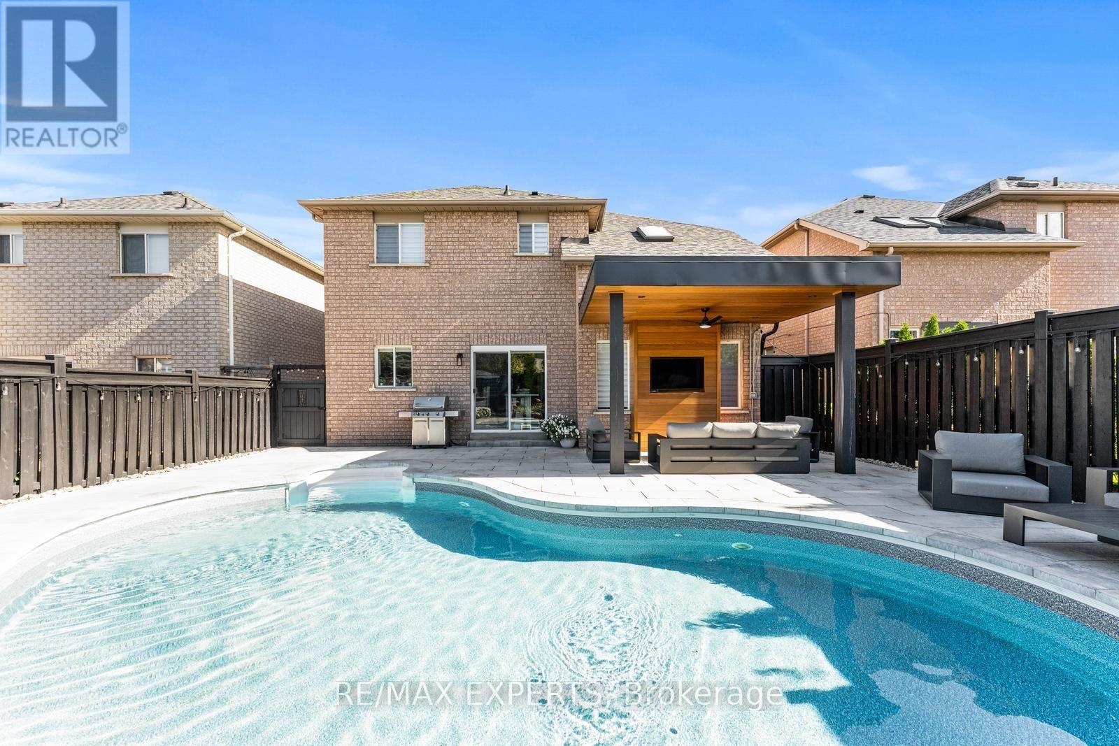 192 FOREST FOUNTAIN DRIVE - 44