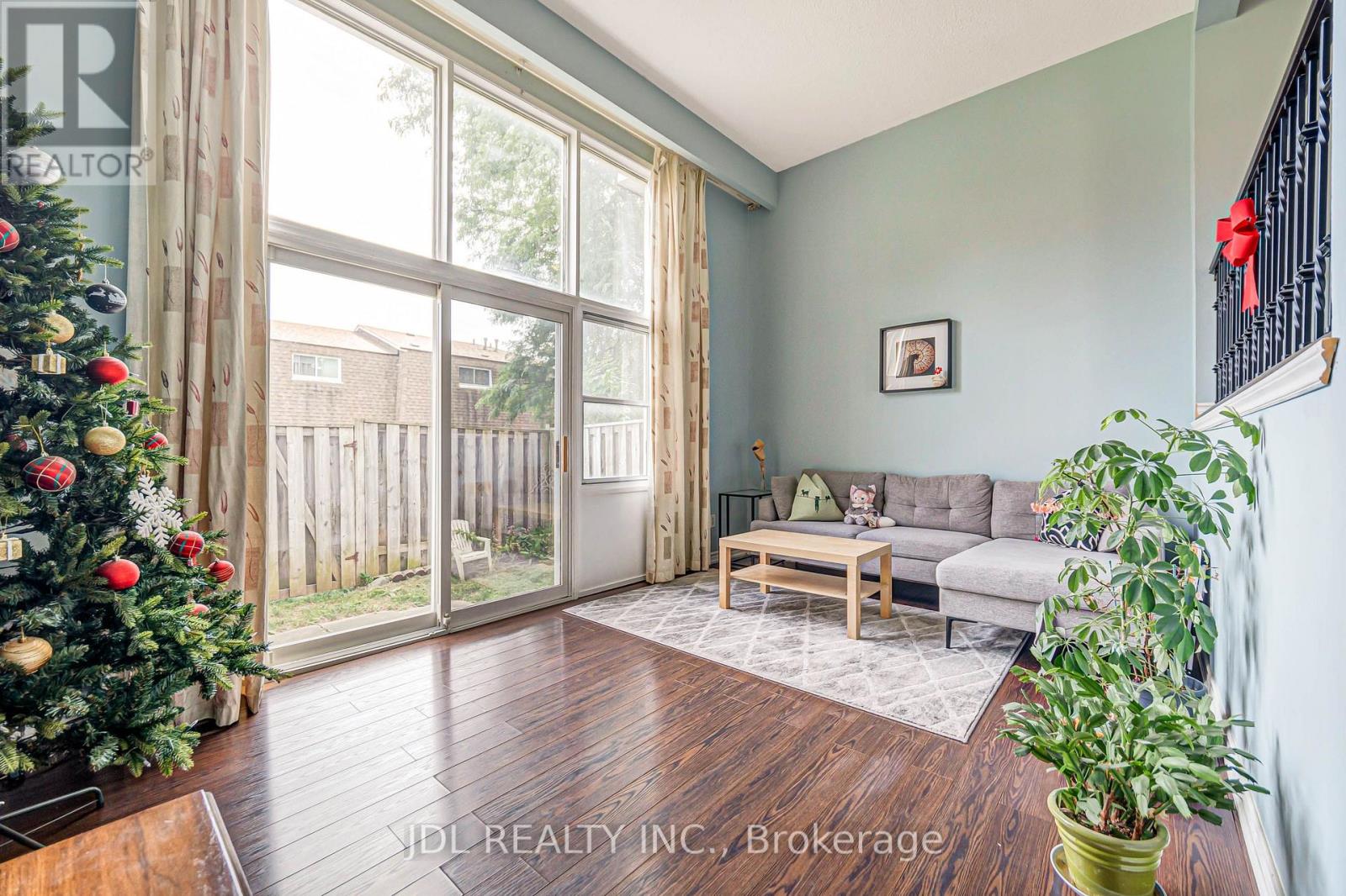 #33 100 BRIDLETOWNE CIRCLE - Image 10