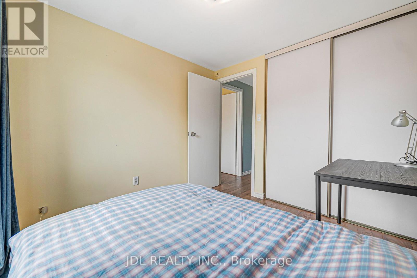 #33 100 BRIDLETOWNE CIRCLE - Image 38