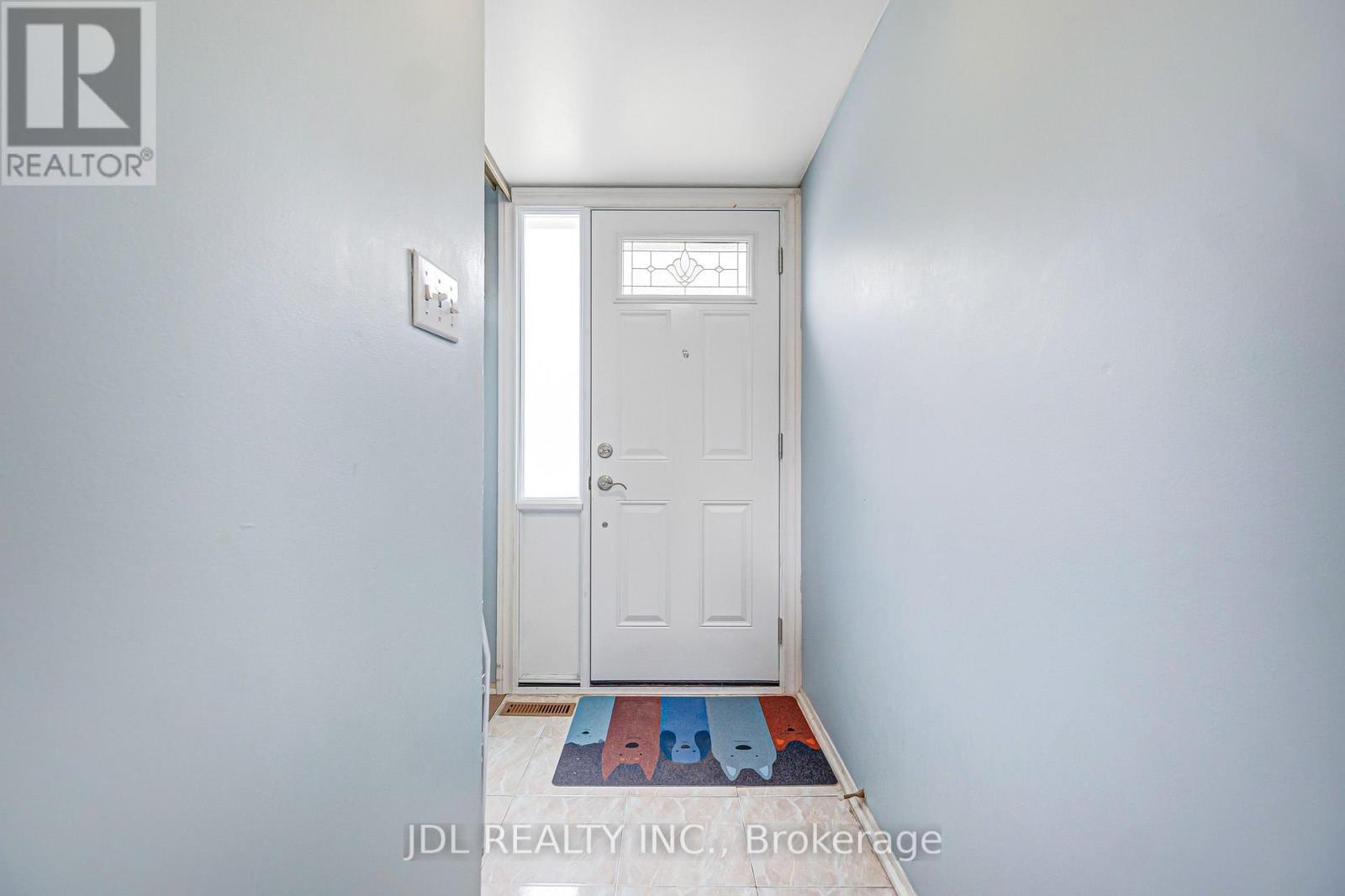 #33 100 BRIDLETOWNE CIRCLE - Image 6
