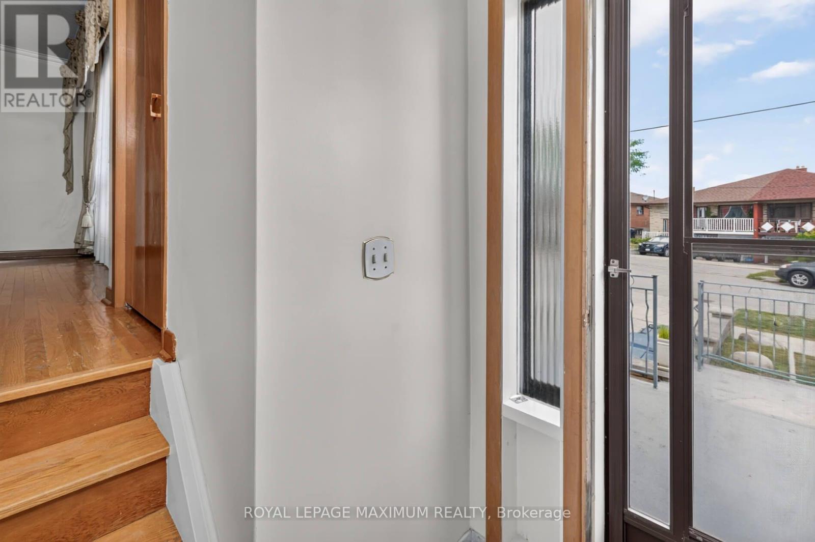 11 HISEY CRESCENT - 6