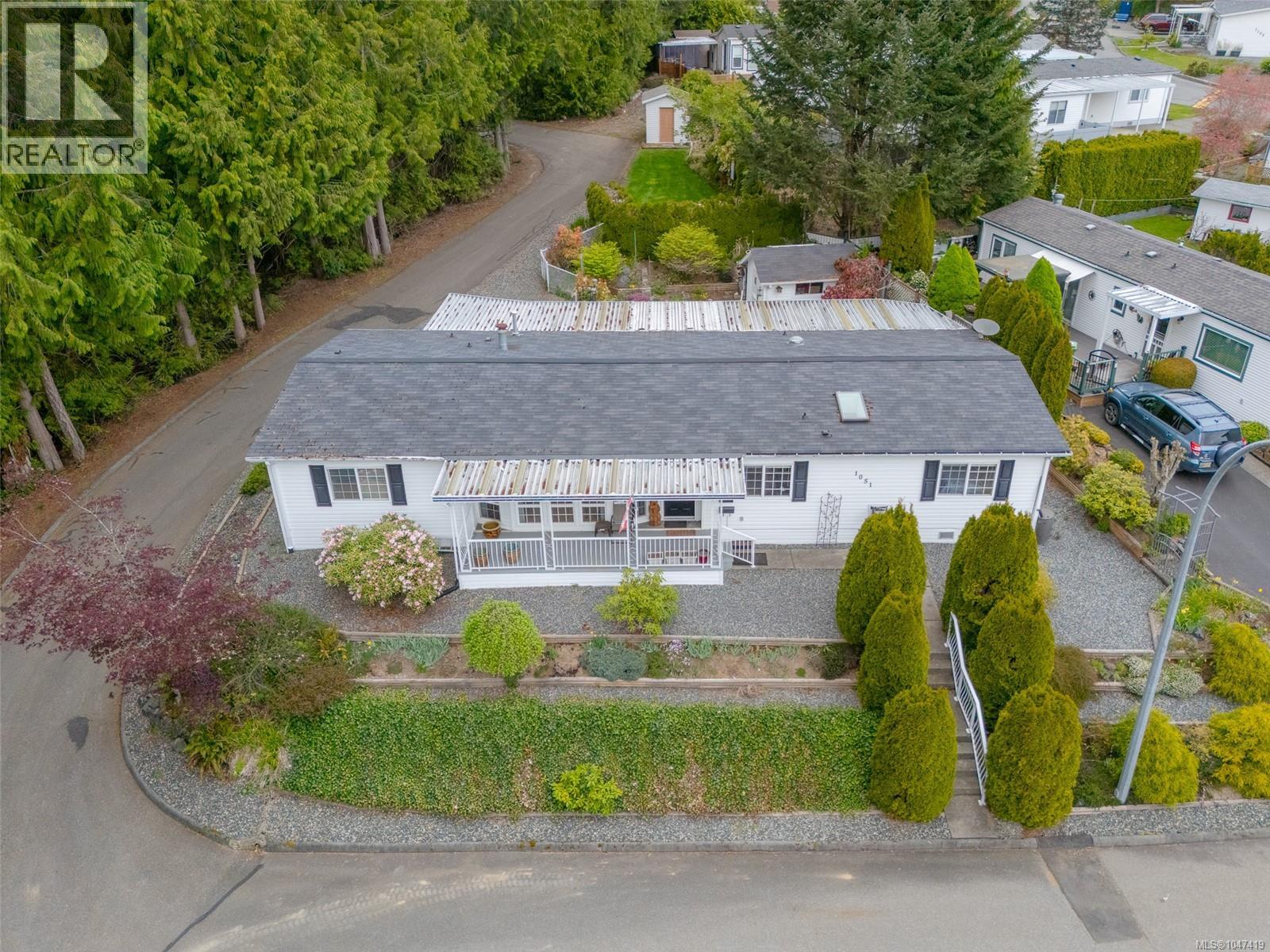 #76 1051 Murchie Way - 2
