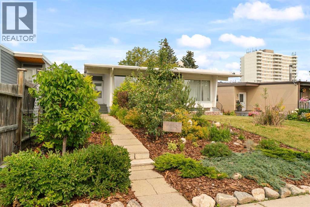 Property for sale at 726 68 Avenue SW