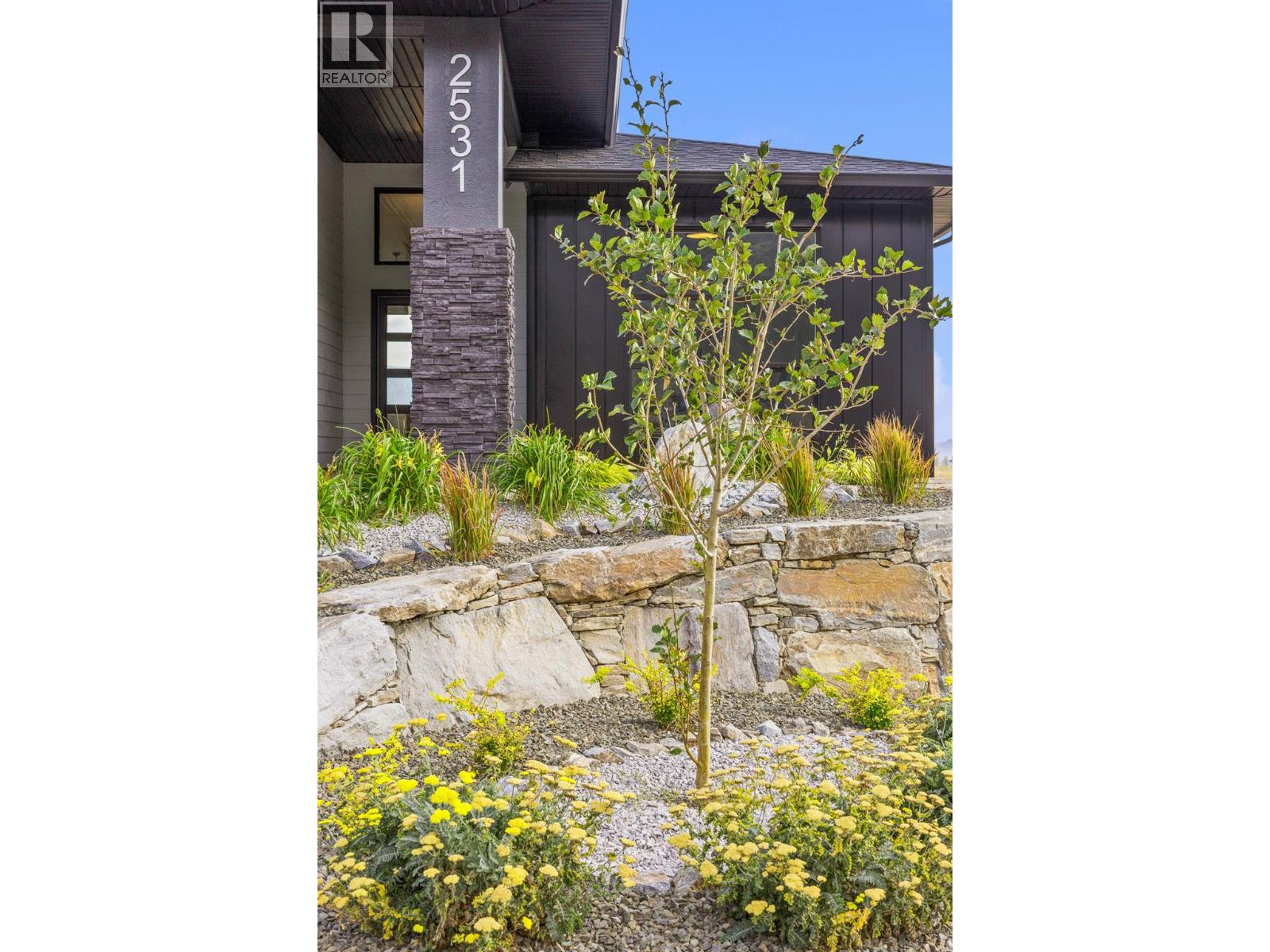 2531 Pinnacle Ridge Drive - Image 3
