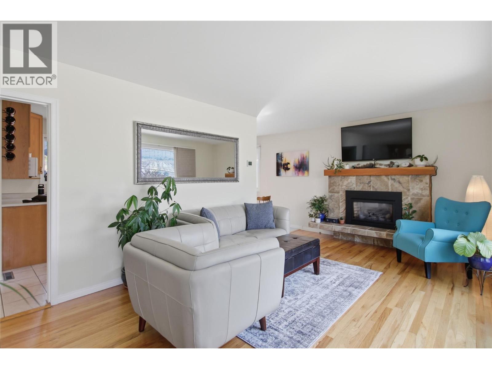 5697 DALLAS Drive - Image 33