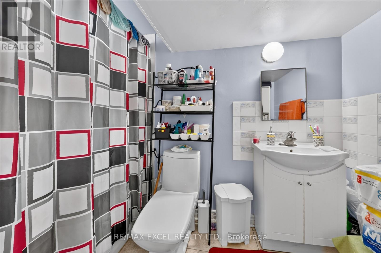 62 SUNDANCE CRESCENT - Image 29