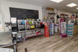 427 Main Street, Manitou, MB R0G1G0 Photo 11