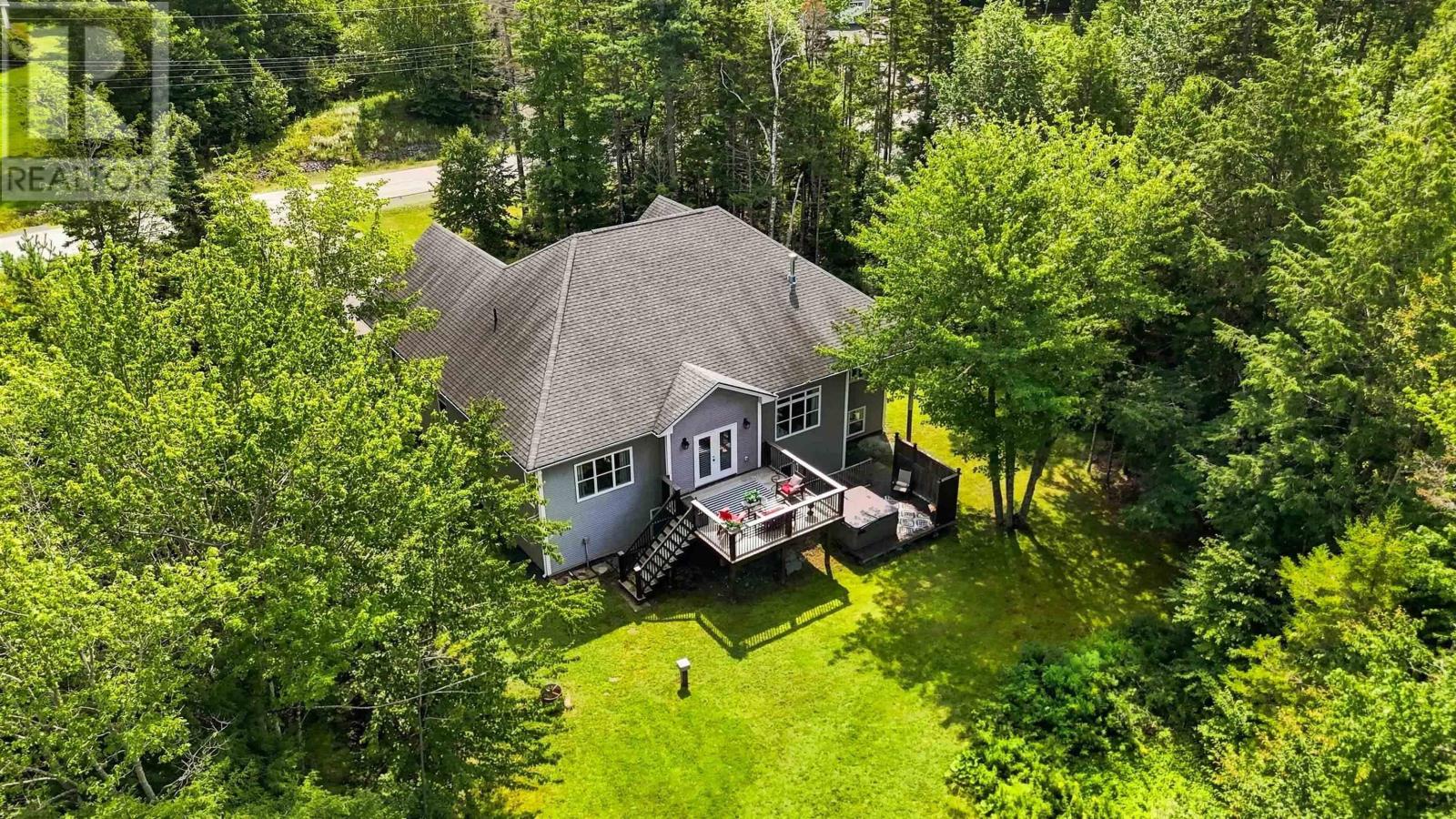 Property 47 of 50 of 67 Glencairn Avenue
