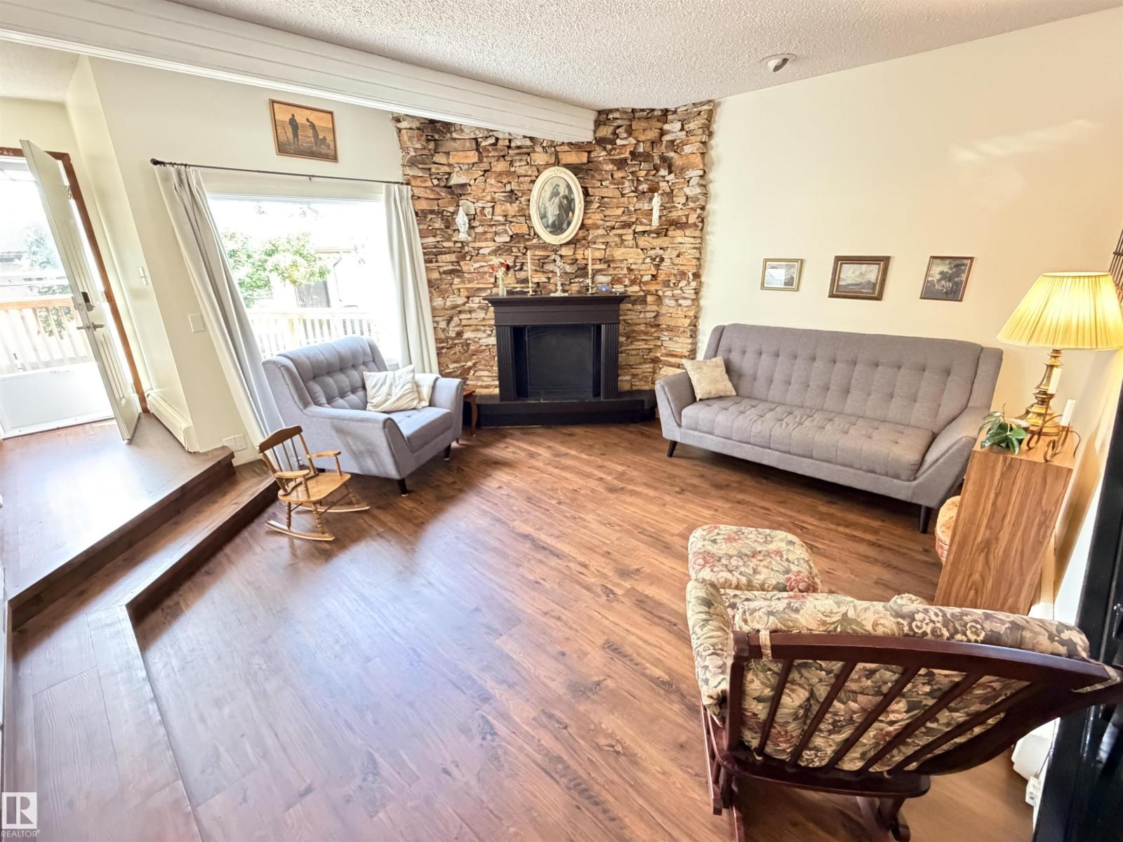 10248 109 AV - Image 15
