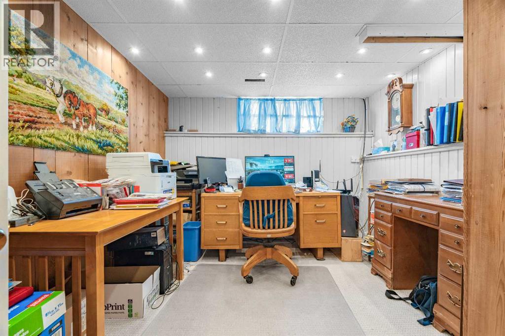 21029 Dunbow Road E - Image 38