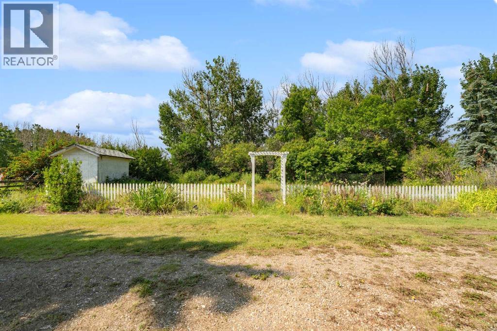 21029 Dunbow Road E - Image 43