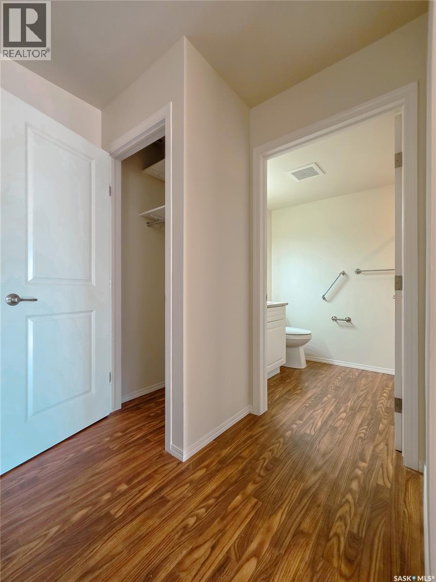 #221 680 7th AVENUE E - 12