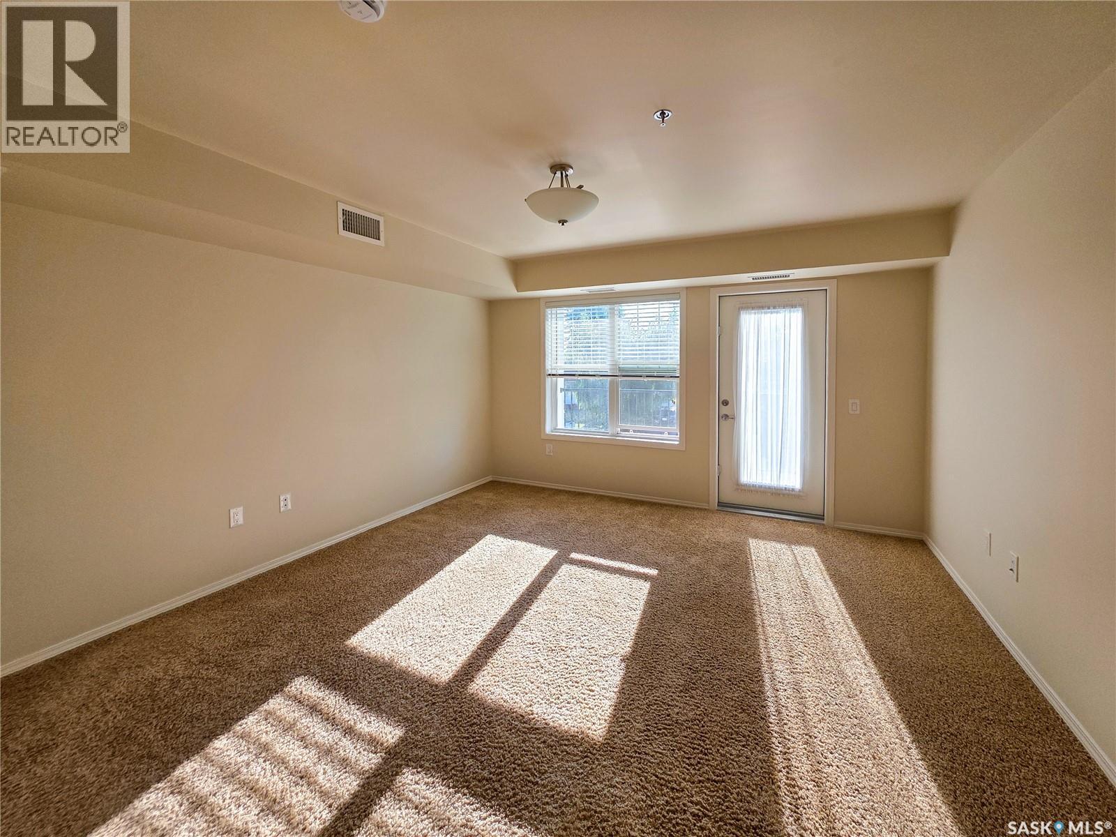 #221 680 7th AVENUE E - 18
