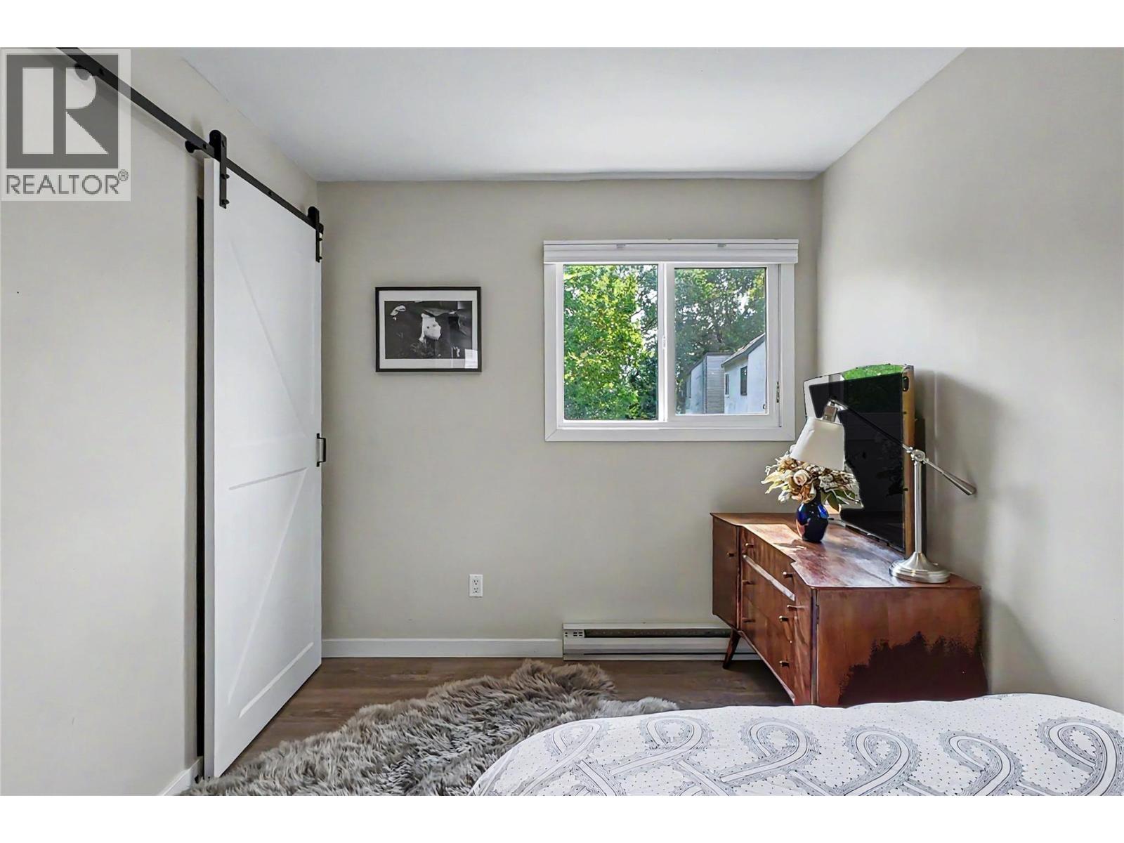 #13 1985 Burtch Road - 23