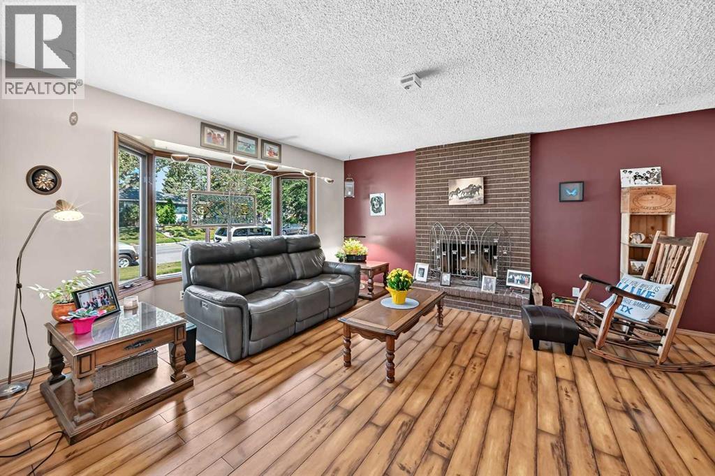 6432 Rundlehorn Drive NE - 3
