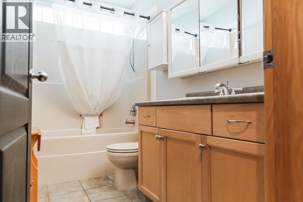 10310 73 Avenue - 20
