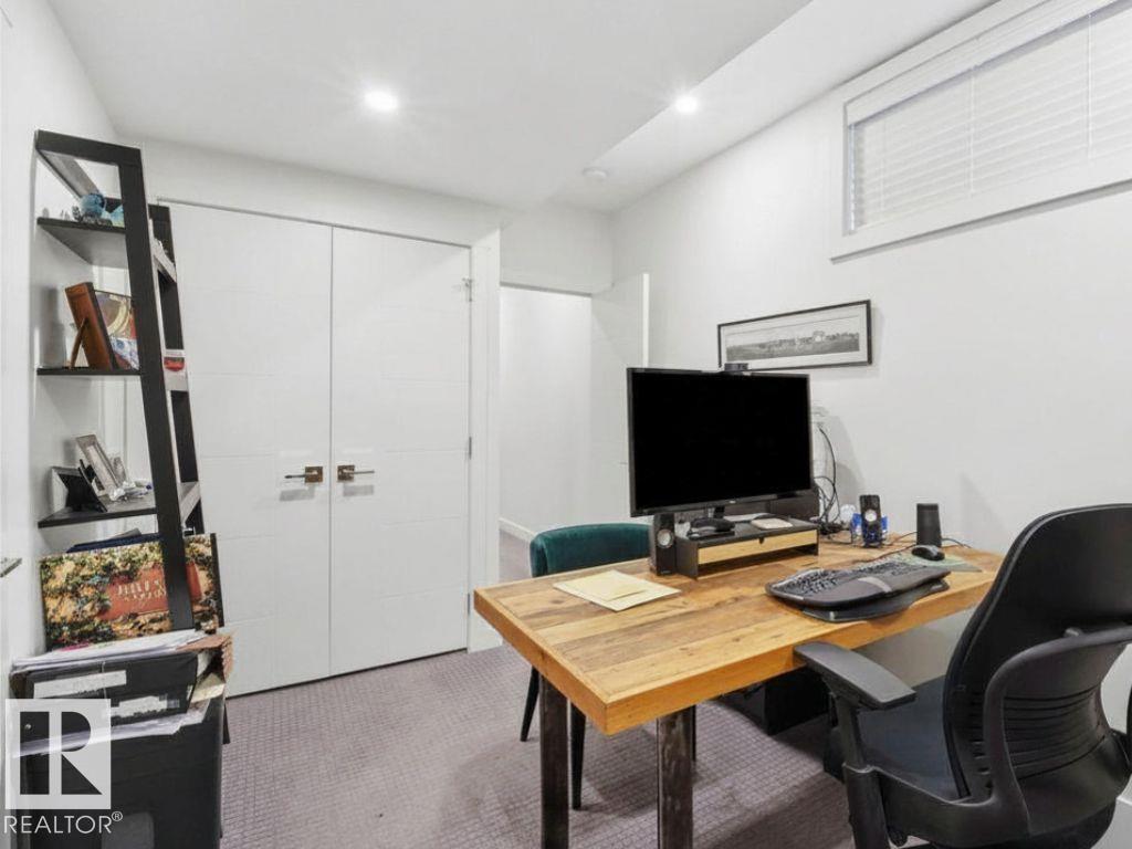 10433 140 ST NW - 37