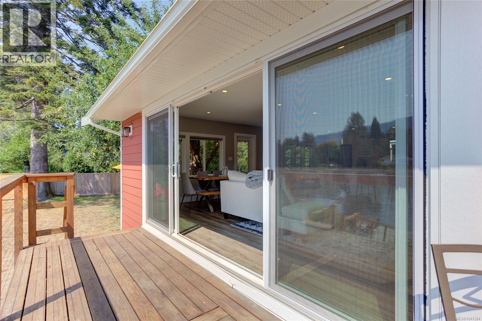 62 Gordon Rd, Lake Cowichan