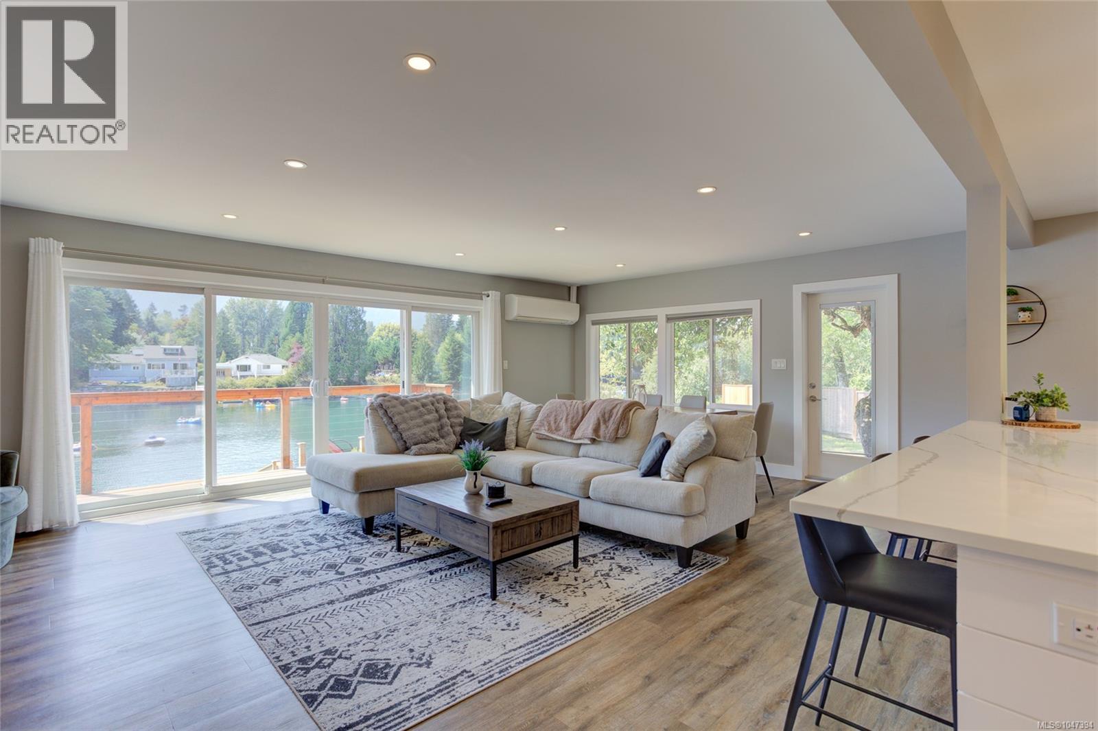 62 Gordon Rd, Lake Cowichan