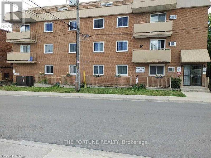 #304 4692 CRYSLER AVENUE N - 9
