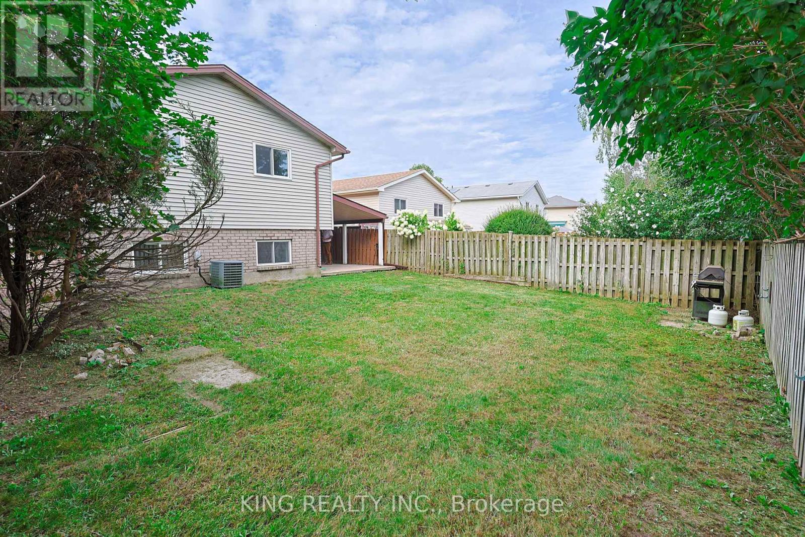 287 PORTSMOUTH CRESCENT E - 35
