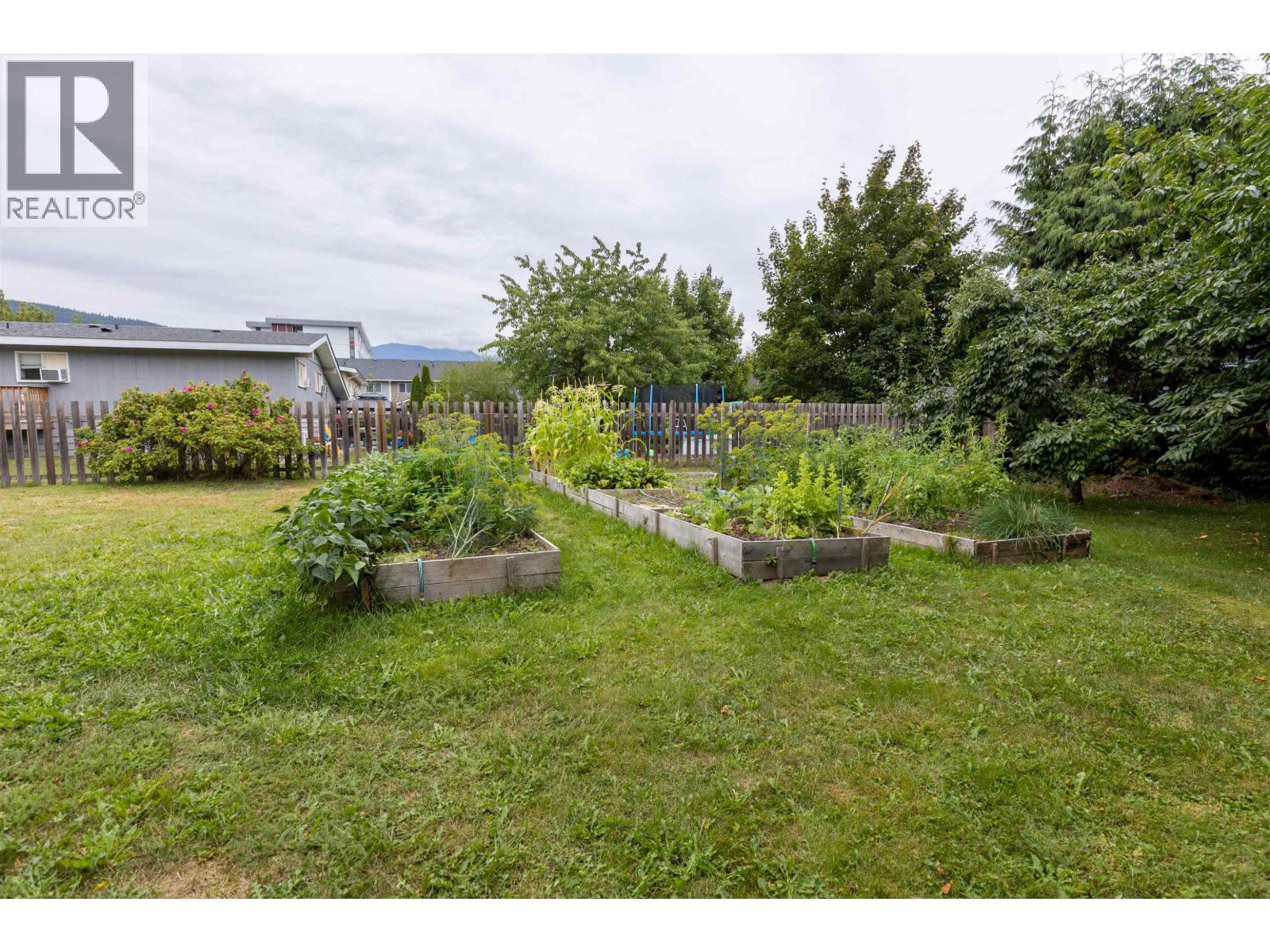 4819 PARK AVENUE - 29