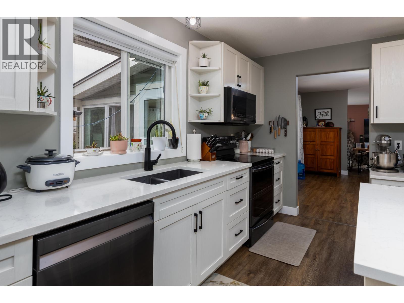 4819 PARK AVENUE - 6