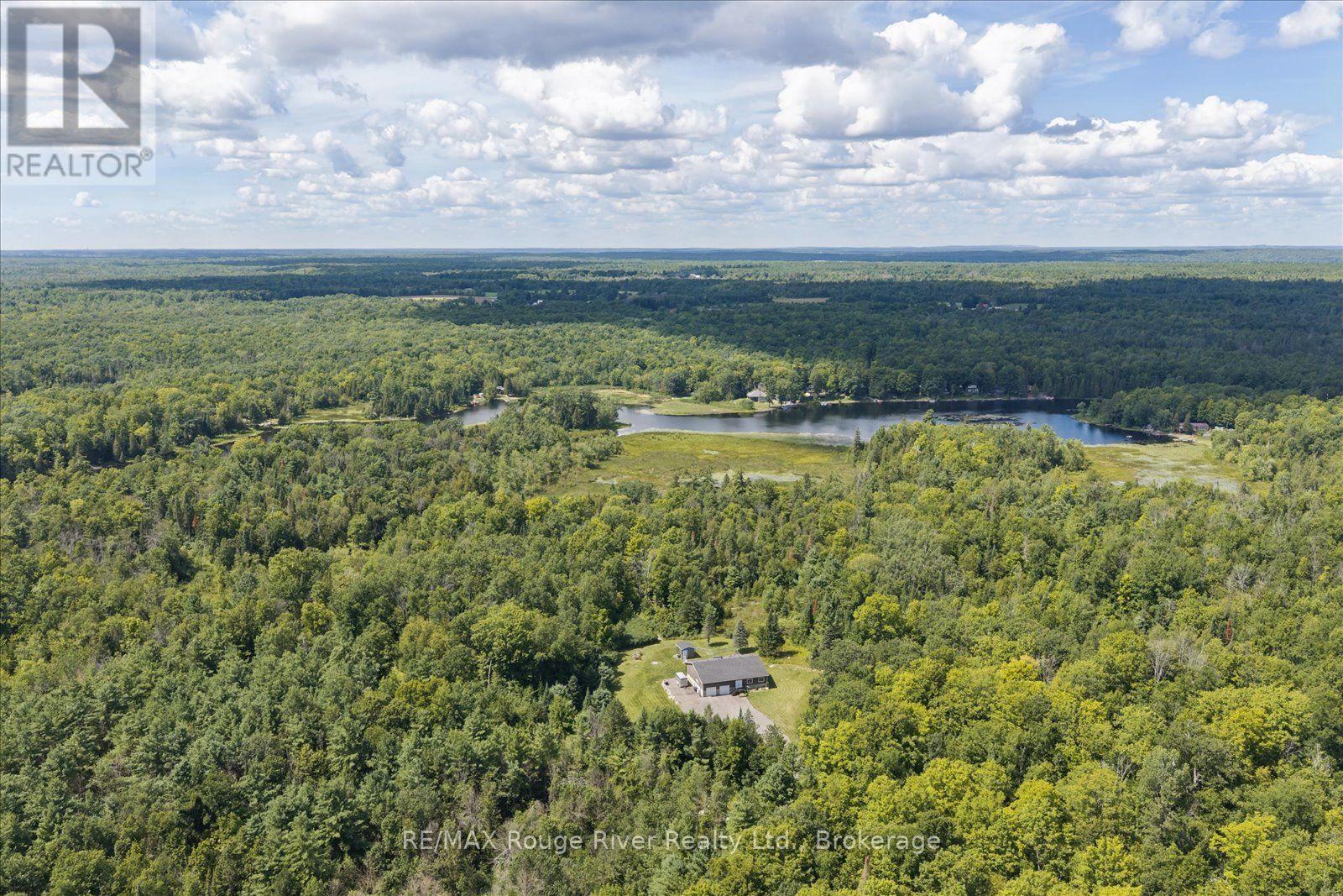 178 ROMA LANE - Image 35