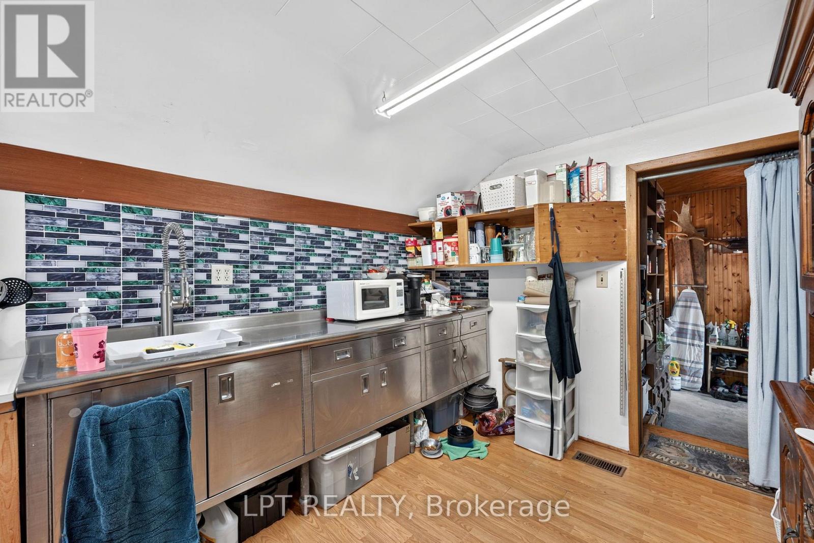 8349 RAVENSWOOD LINE - Image 11