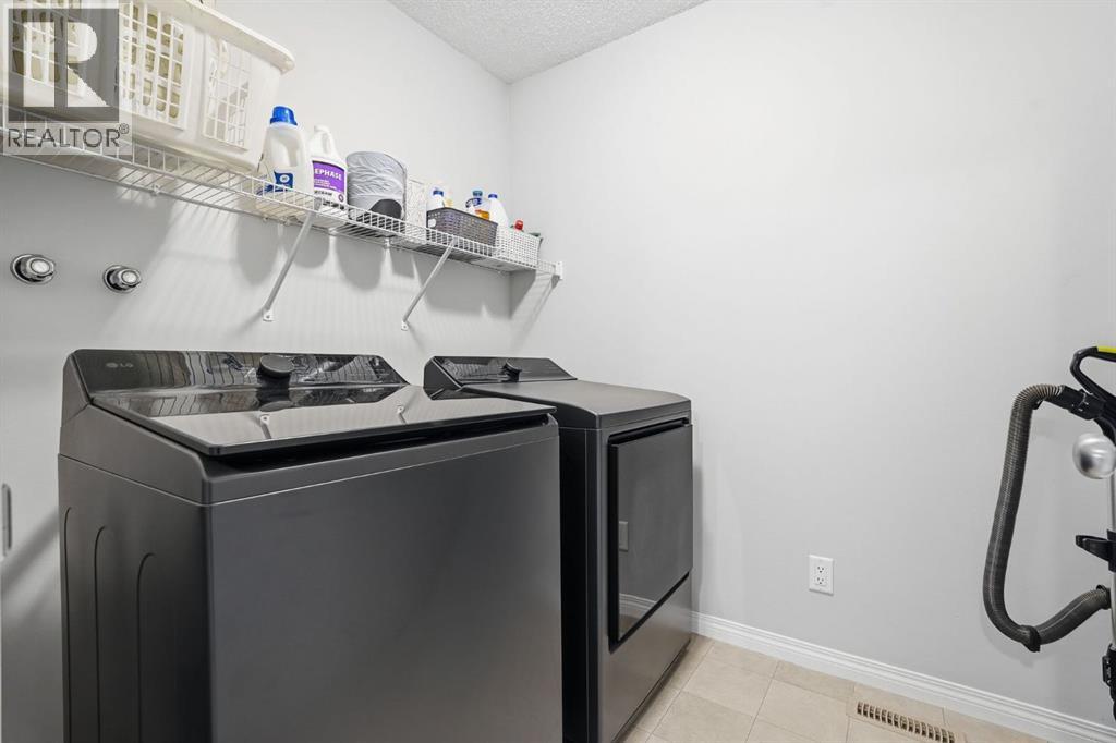 73 Mount Rae Heights - 33